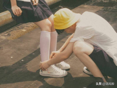 拿到驾驶证的幽默说说（初拿驾驶证的15条搞笑文案）