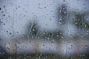 ​阴雨天伤感句子 关于下雨天的唯美句子