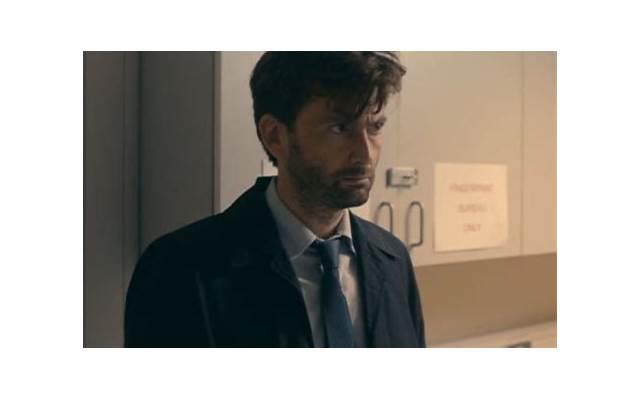 精通诗词、知性迷人，11月21日出生的这位明星到底是谁？